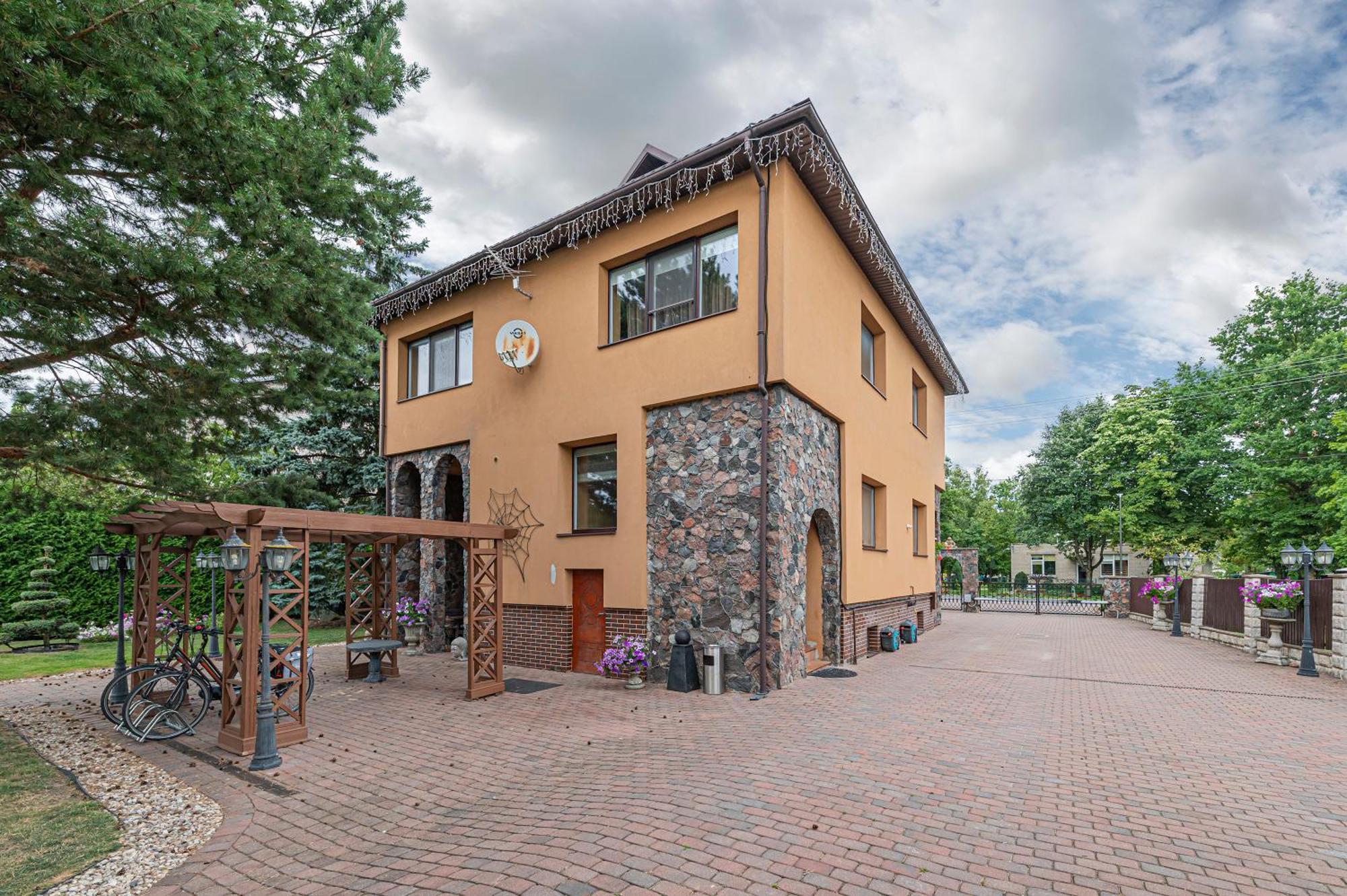 Spacious Studio Apartment By Polo Apartments Kaunas Exterior foto